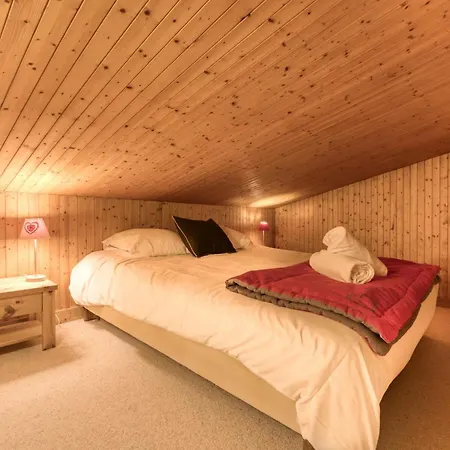 Brévent Loft Cozy 3-bedroom Duplex 250m To Planpraz Cable Car